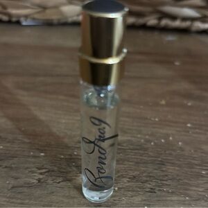 Bond no.9 Saks Fifth Avenue exclusive travel size perfume spray🥰
